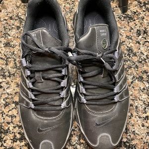 Men’s Walking Shoes